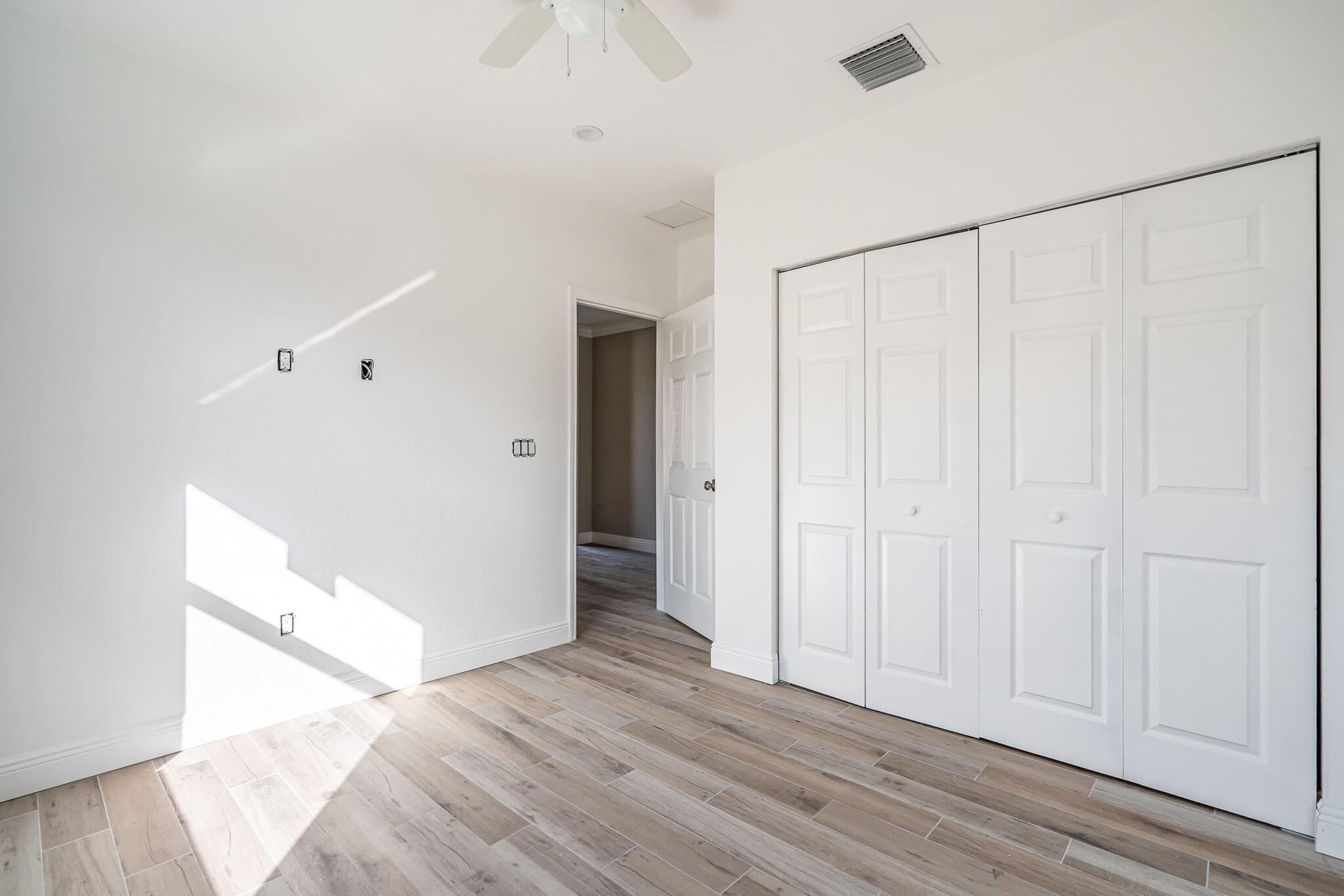 1623 West 15th Street Riviera Beach, FL 33404 - Photo 8 of 12 DSC07781