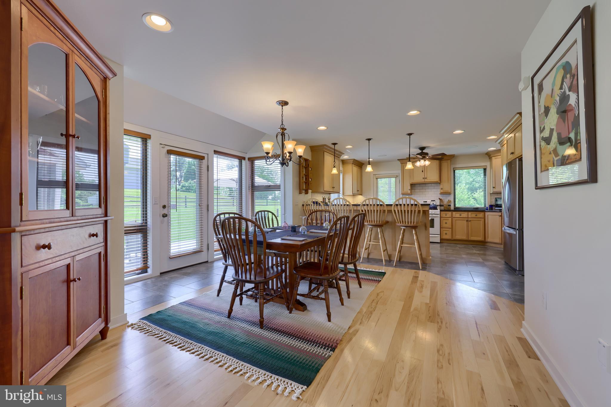 453 Frogtown Road Pequea, PA 17565 - Photo 17 of 43 Dining area
