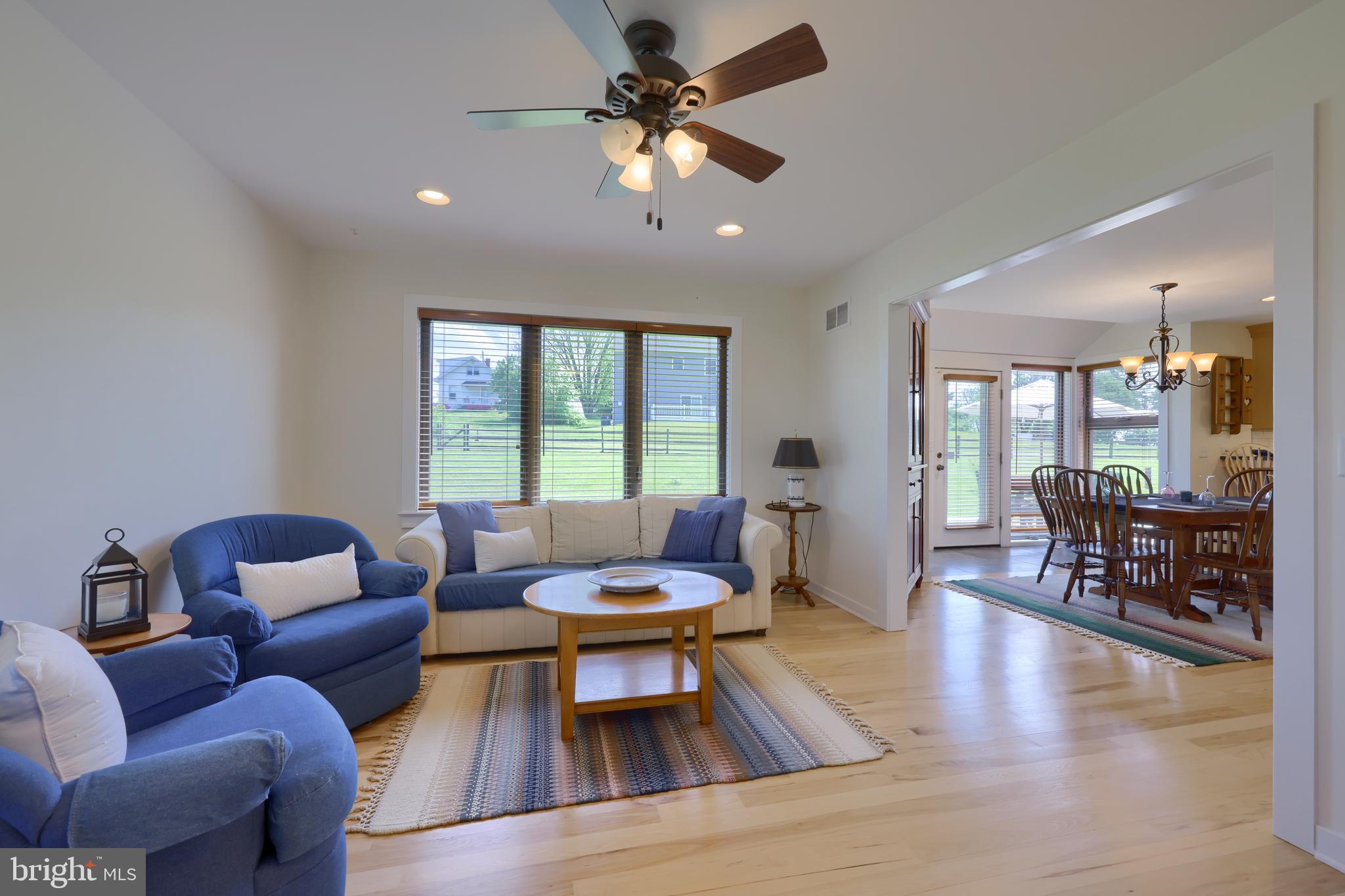 453 Frogtown Road Pequea, PA 17565 - Photo 19 of 43 Living room
