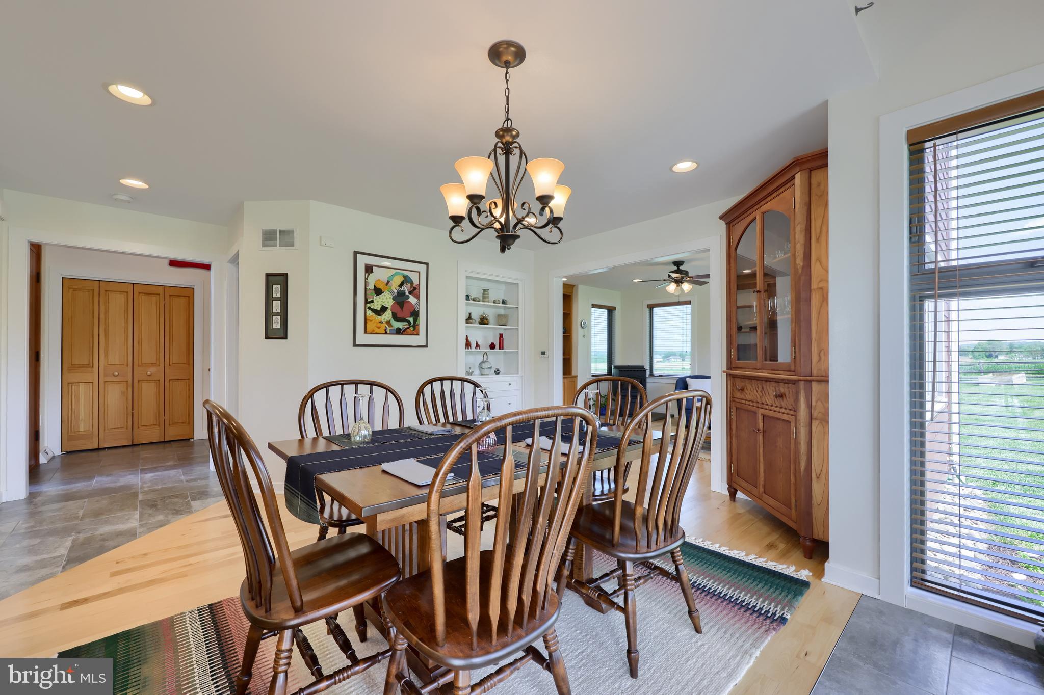 453 Frogtown Road Pequea, PA 17565 - Photo 3 of 43 Dining area