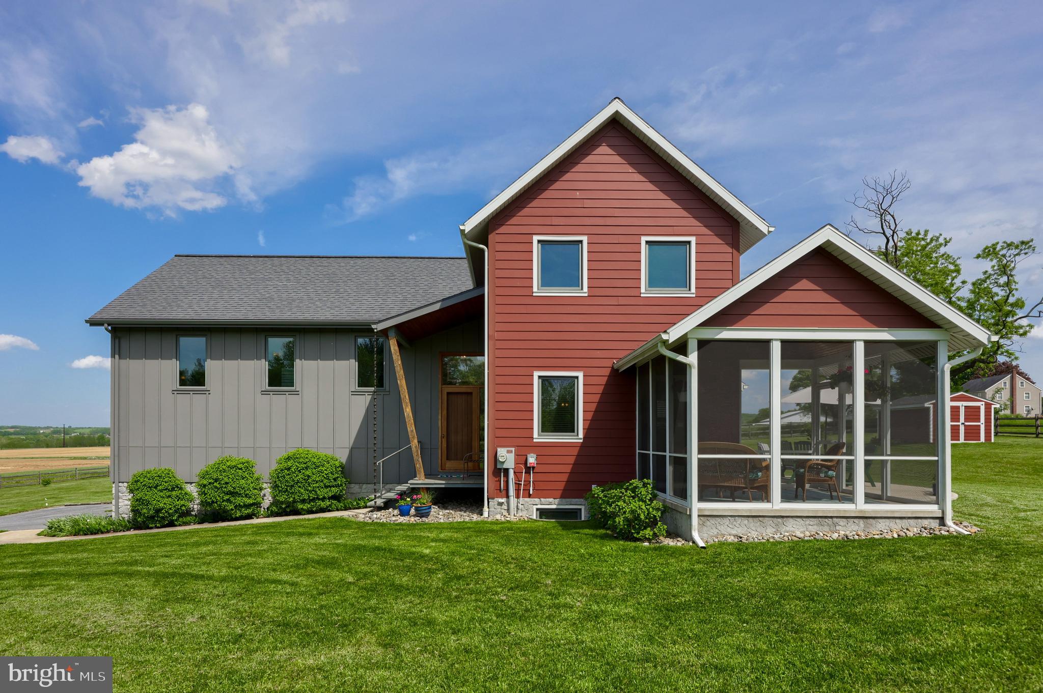 453 Frogtown Road Pequea, PA 17565 - Photo 9 of 43 Front of home