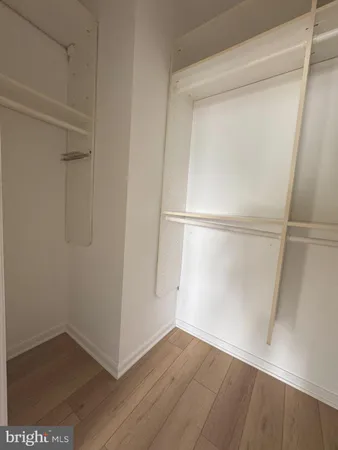 $2,900 | 1641 International Drive, Unit 418, McLean, VA 22102