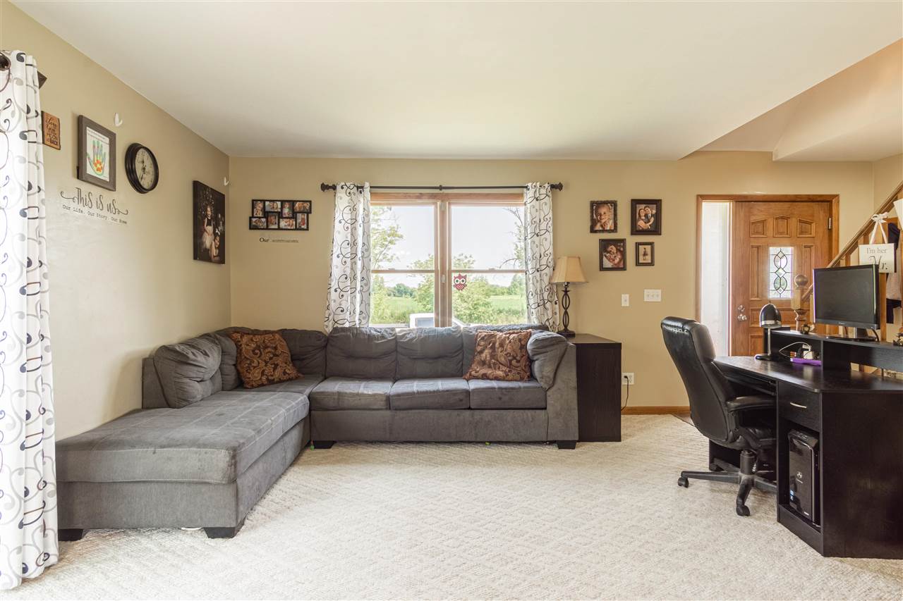 8053 Reid Road Swartz Creek, MI 48473 - Photo 11 of 26