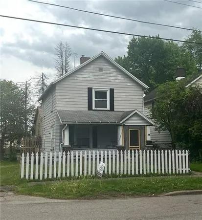 $52,000 | 727 South State Line Road, Sharon, PA 16146