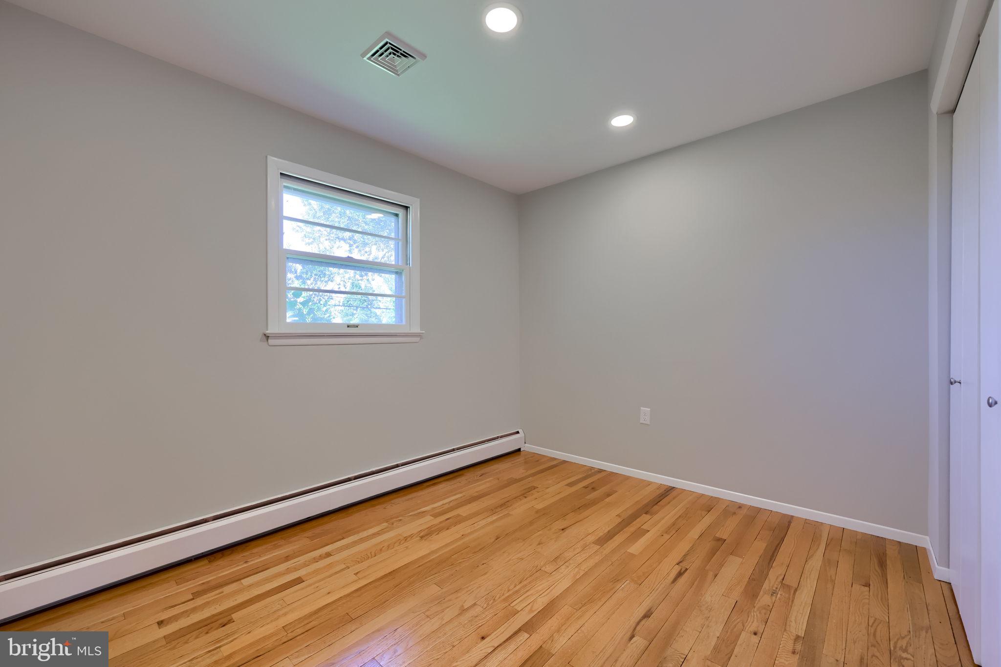 8 Heathglen Road Middletown, PA 17057 - Photo 19 of 40 Bedroom 2