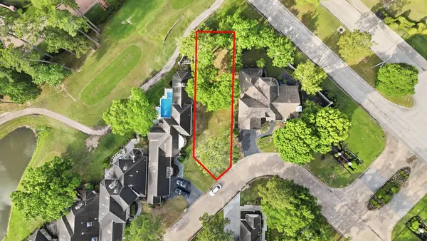 $110,000 | 2723 South Southern Oaks Drive, Houston, TX 77068