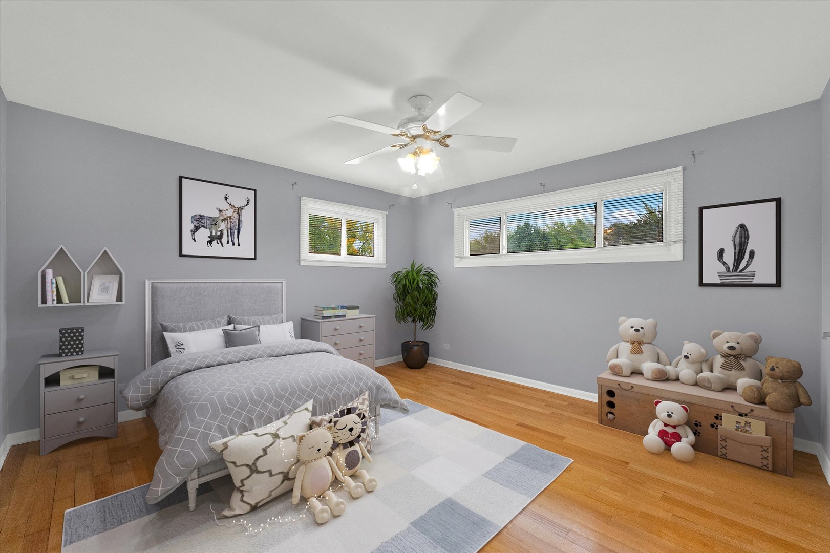 8950 East Prairie Road Evanston, IL 60203 - Photo 19 of 25 a bedroom with a bed and a couch