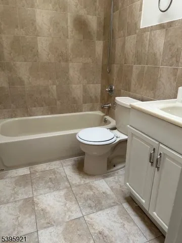 $2,000 | 525 Main Street, Unit 4, Little Falls, NJ 07424