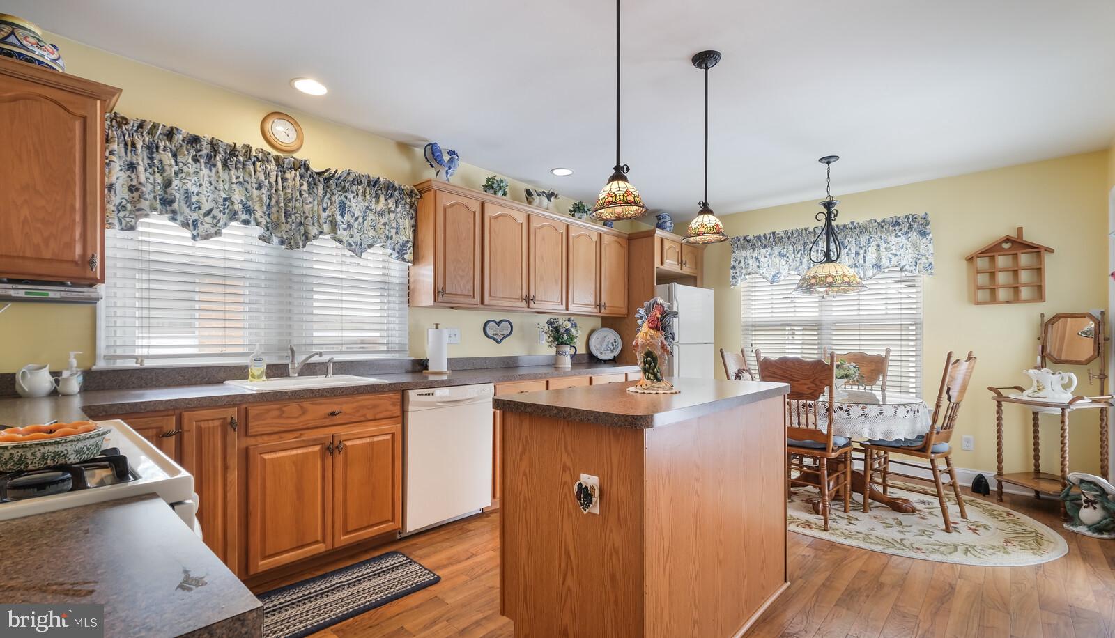 211 Ellis Road Willow Grove, PA 19090 - Photo 14 of 32 Gallery Image 14