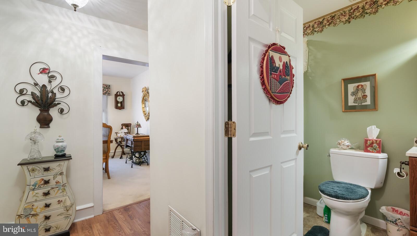 211 Ellis Road Willow Grove, PA 19090 - Photo 17 of 32 Gallery Image 17