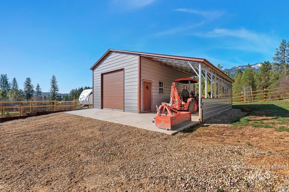 21 Open Road Garden Valley, ID 83622 - Photo 40 of 49 Garage with a garage
