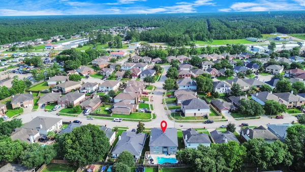 a view of multiple house