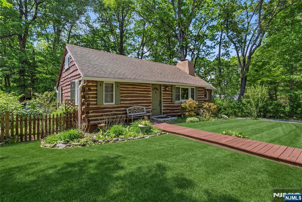 6 Partridge Trail Butler, NJ 07405 - Photo 2 of 36