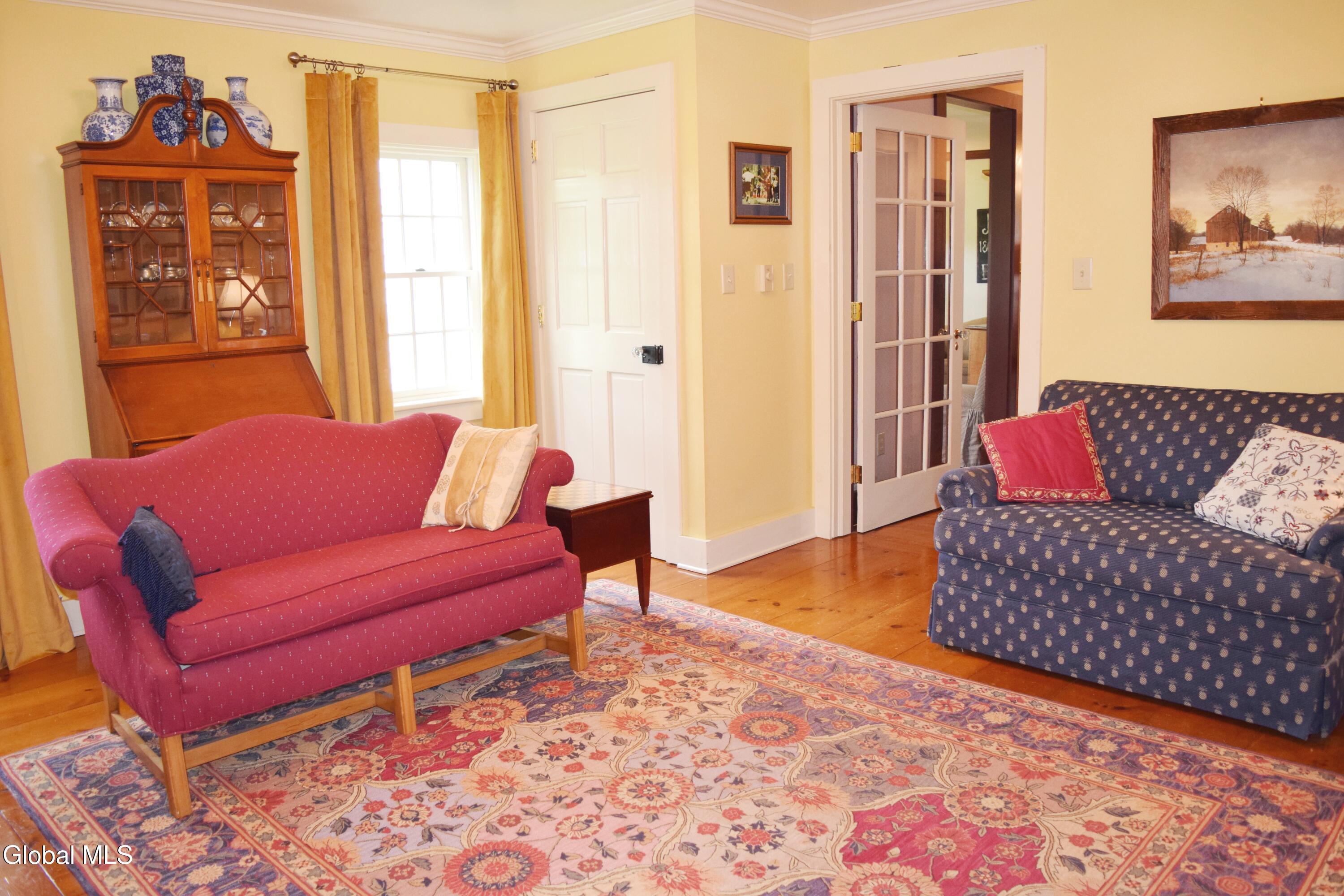 944 Stony Point Road Schodack, NY 12033 - Photo 61 of 99 Library