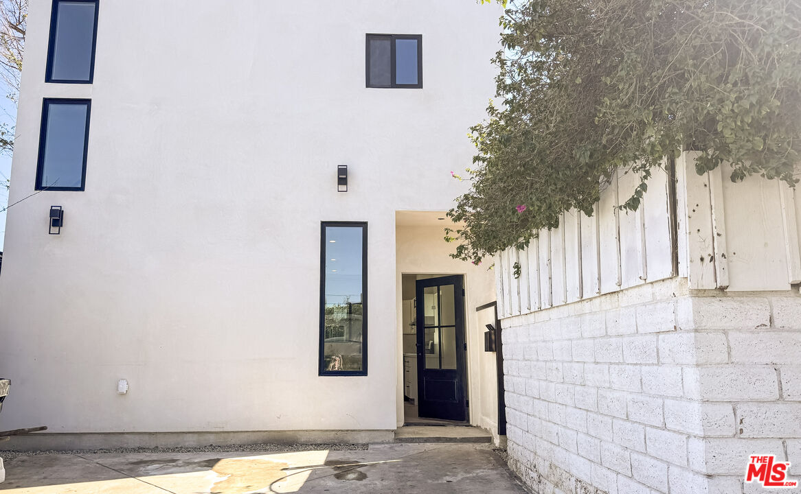 19557 Calvert Street Tarzana, CA 91335 - Photo 2 of 11 a view of front door of house