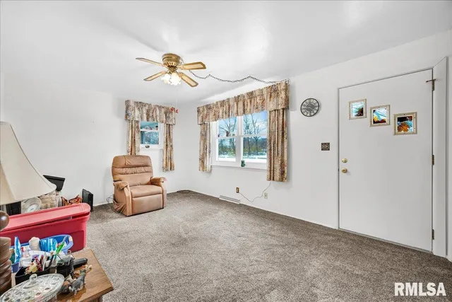 $174,900 | 17518 North 2nd Street, Chillicothe, IL 61523