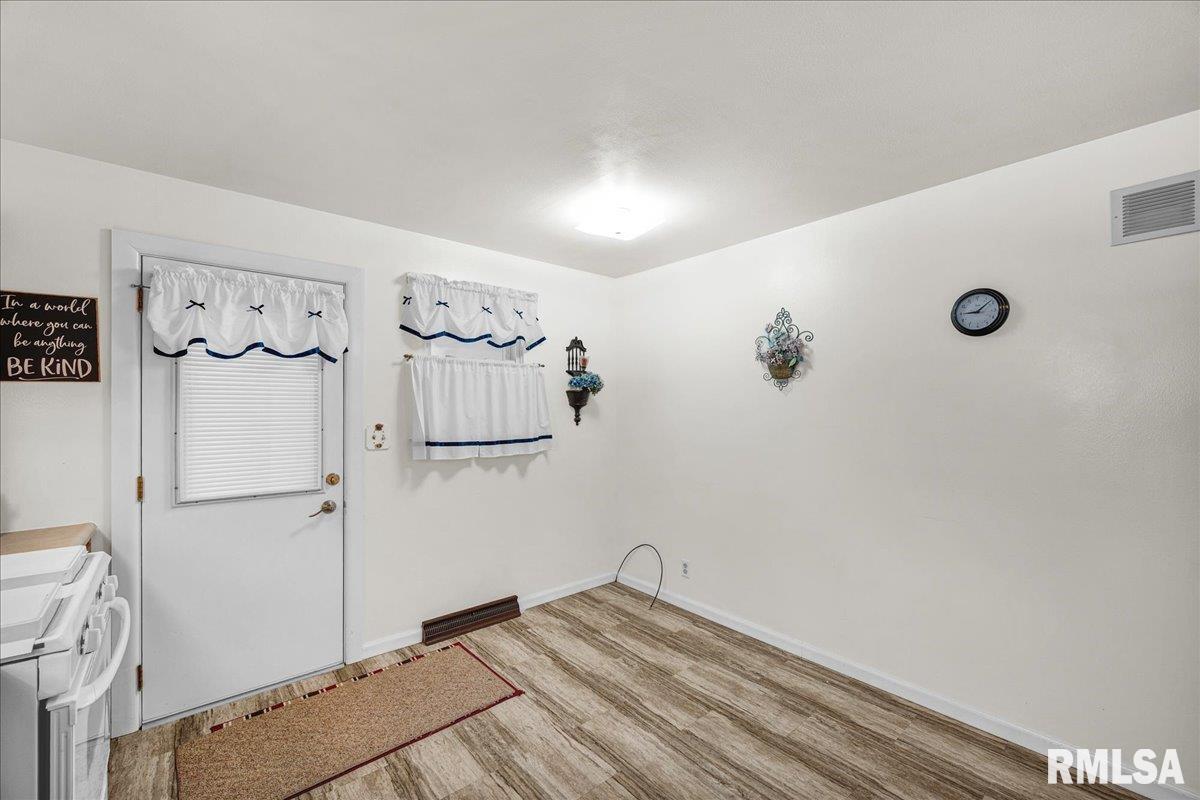 17518 North 2nd Street Chillicothe, IL 61523 - Photo 6 of 25