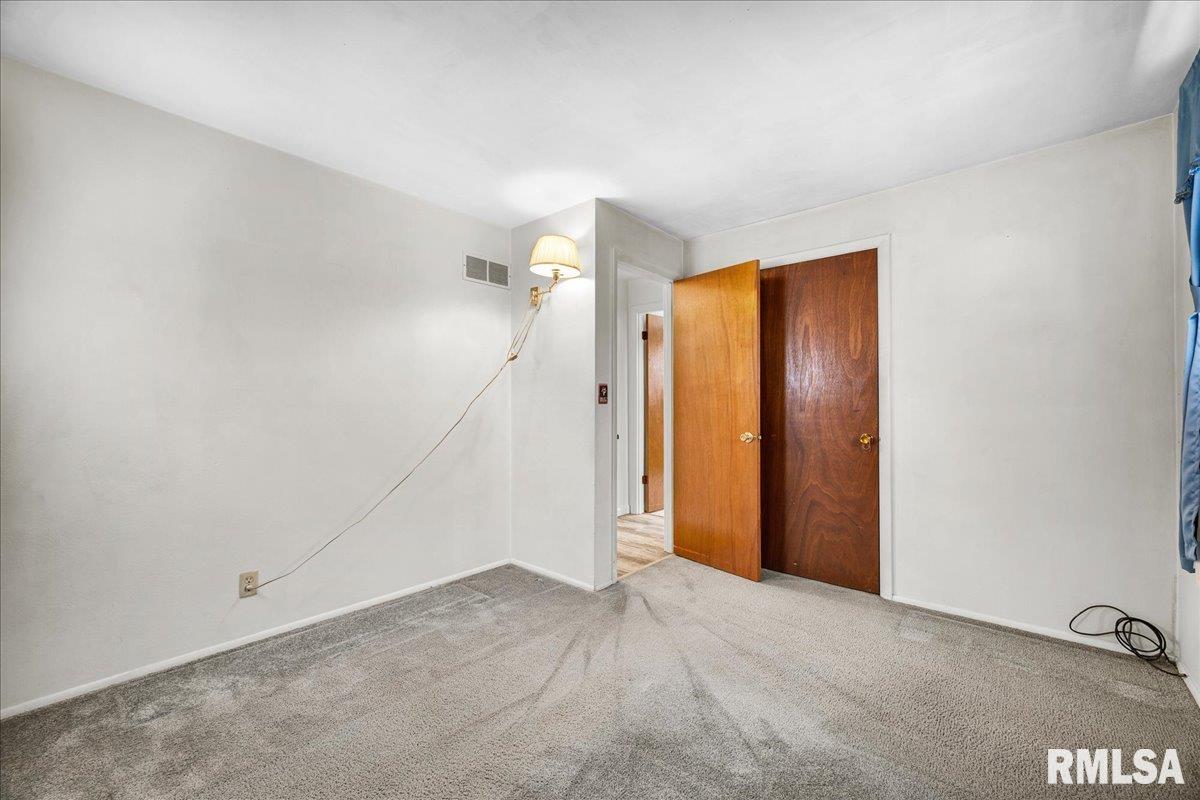 17518 North 2nd Street Chillicothe, IL 61523 - Photo 9 of 25