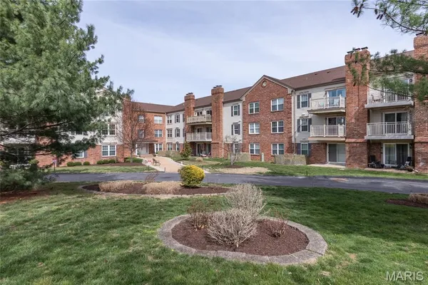 $185,000 | 12929 Portulaca Drive, Unit 205, St. Louis, MO 63146