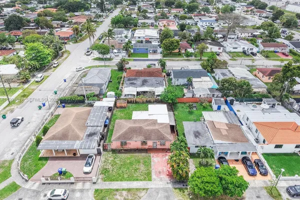 $500,000 | 6810 Southwest 1st Street, Miami, FL 33144