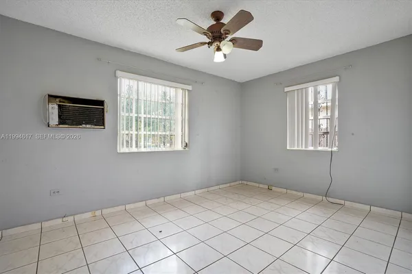 $500,000 | 6810 Southwest 1st Street, Miami, FL 33144