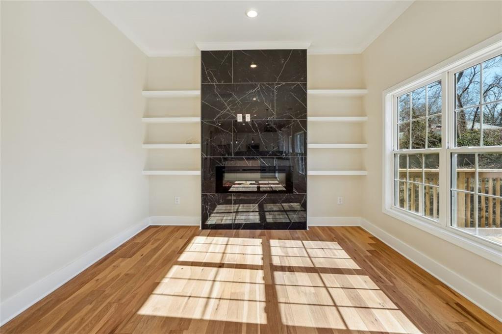 1620 Derry Avenue Southwest Atlanta, GA 30310 - Photo 20 of 47 a view of a room with windows