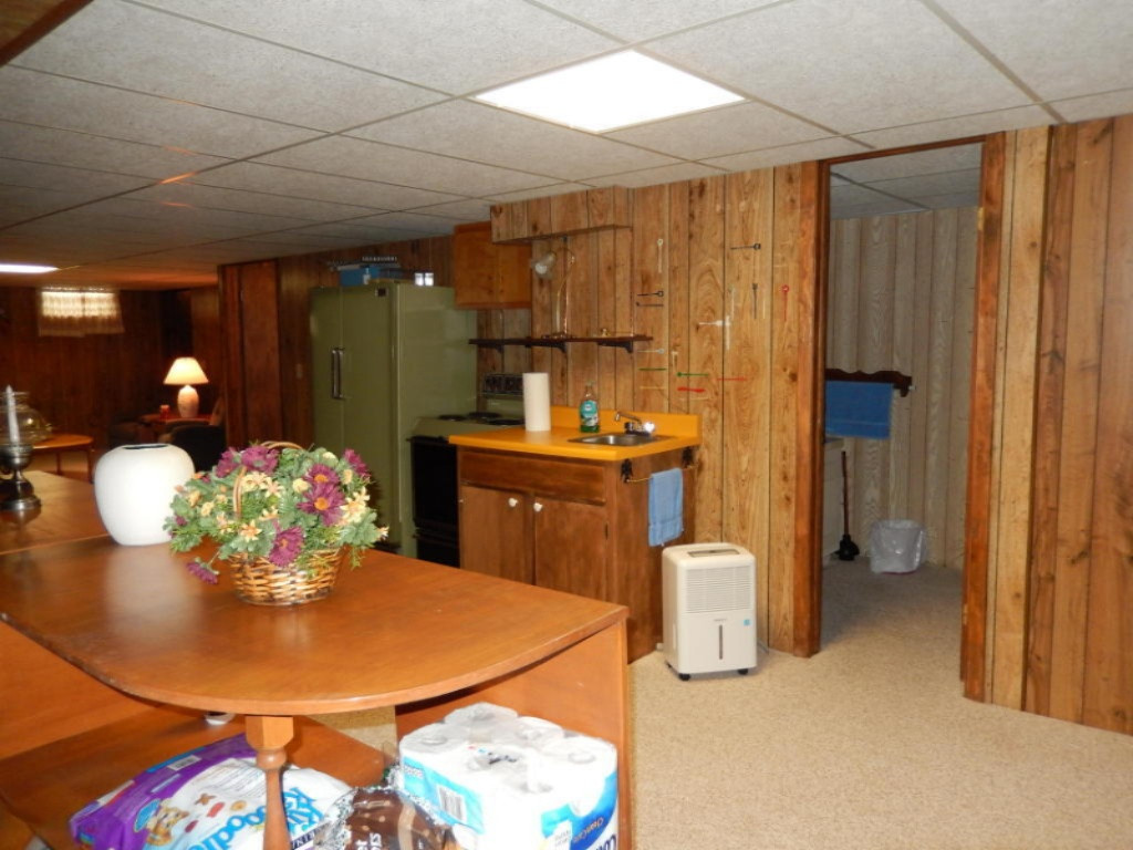 271 Ridgewood Court Ionia, MI 48846 - Photo 18 of 21 22