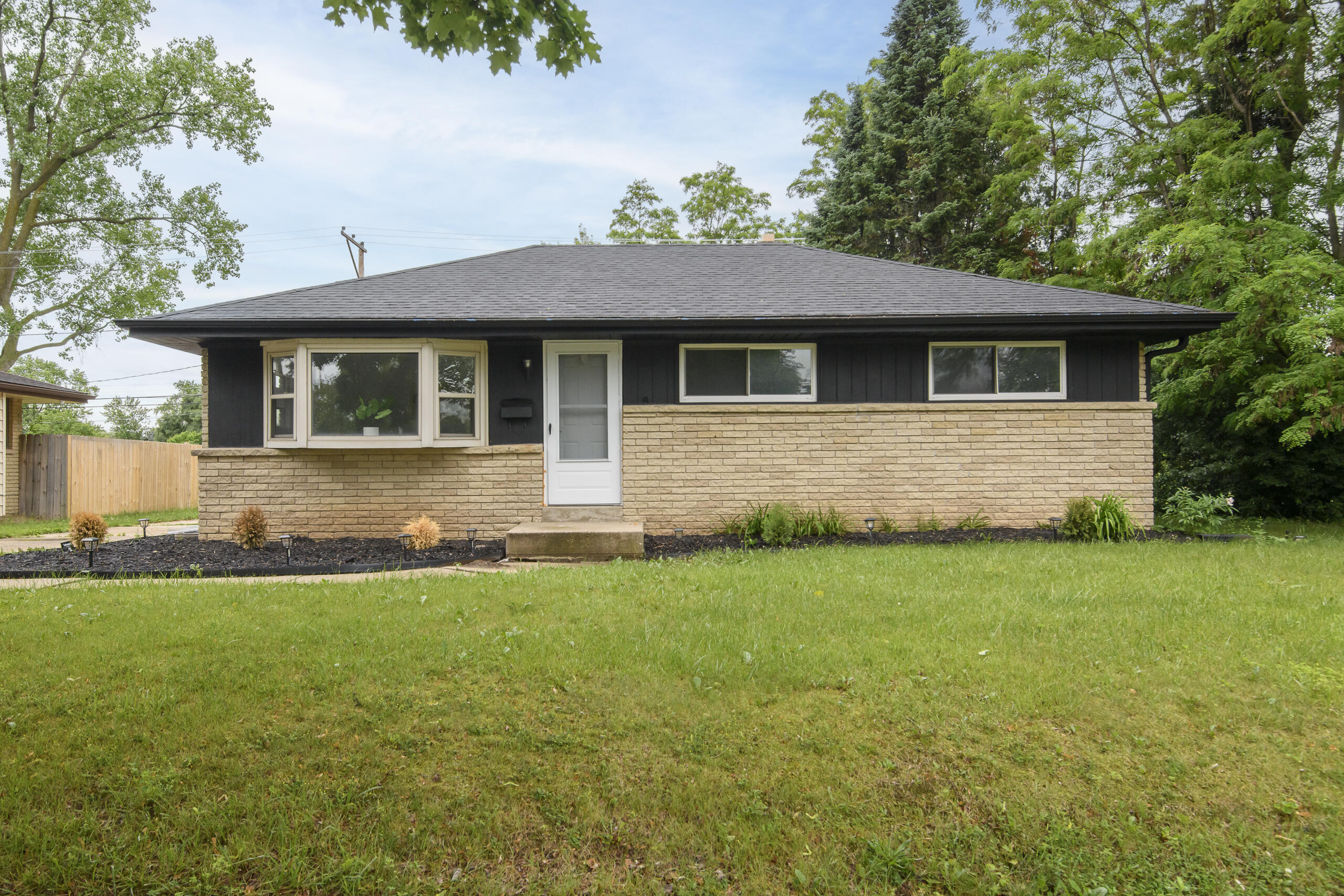 6655 North 84th Street Milwaukee, WI 53224 - Photo 2 of 44 6655 N 84th-2