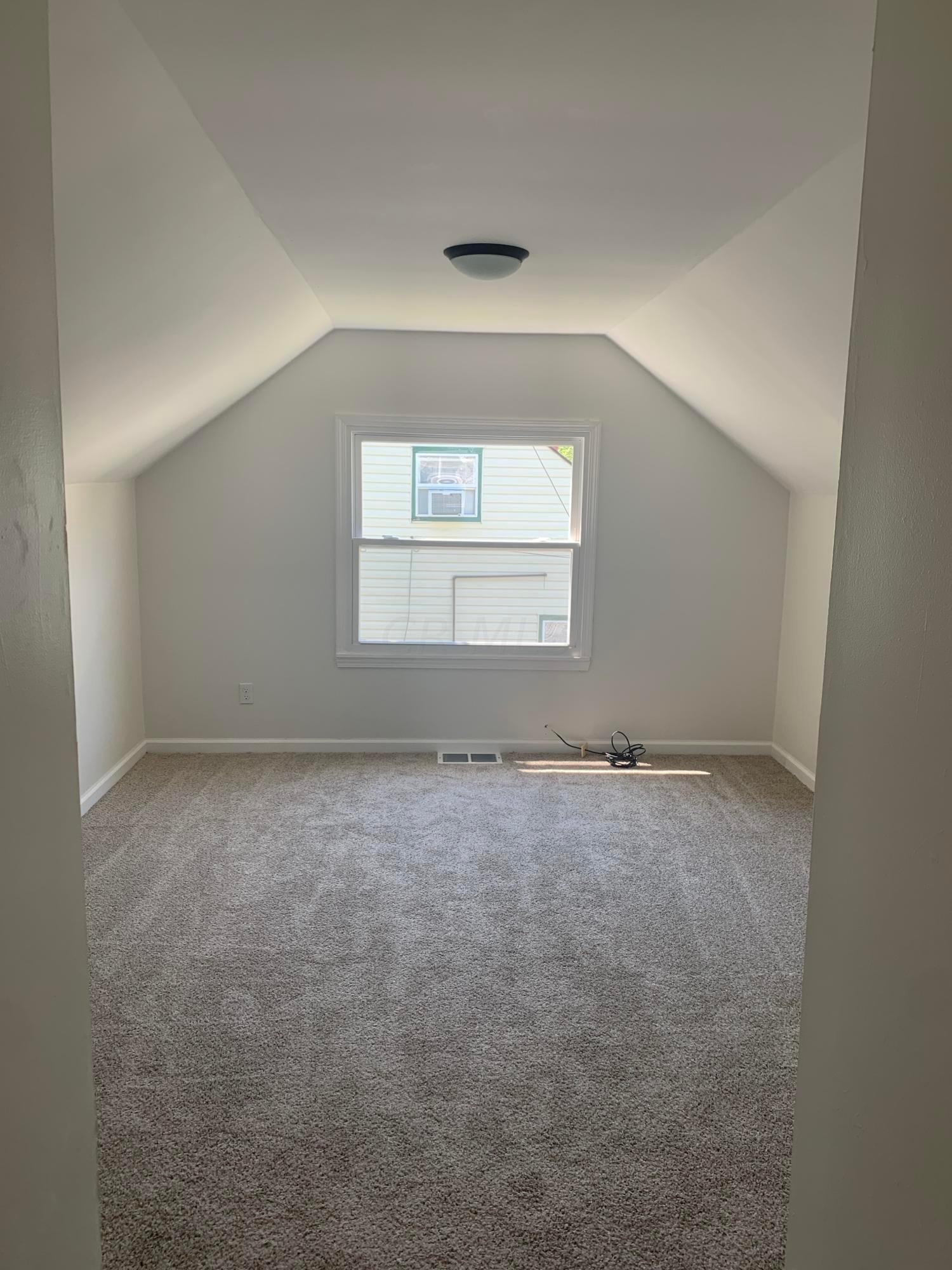 973 Exeter Road Columbus, OH 43213 - Photo 30 of 39