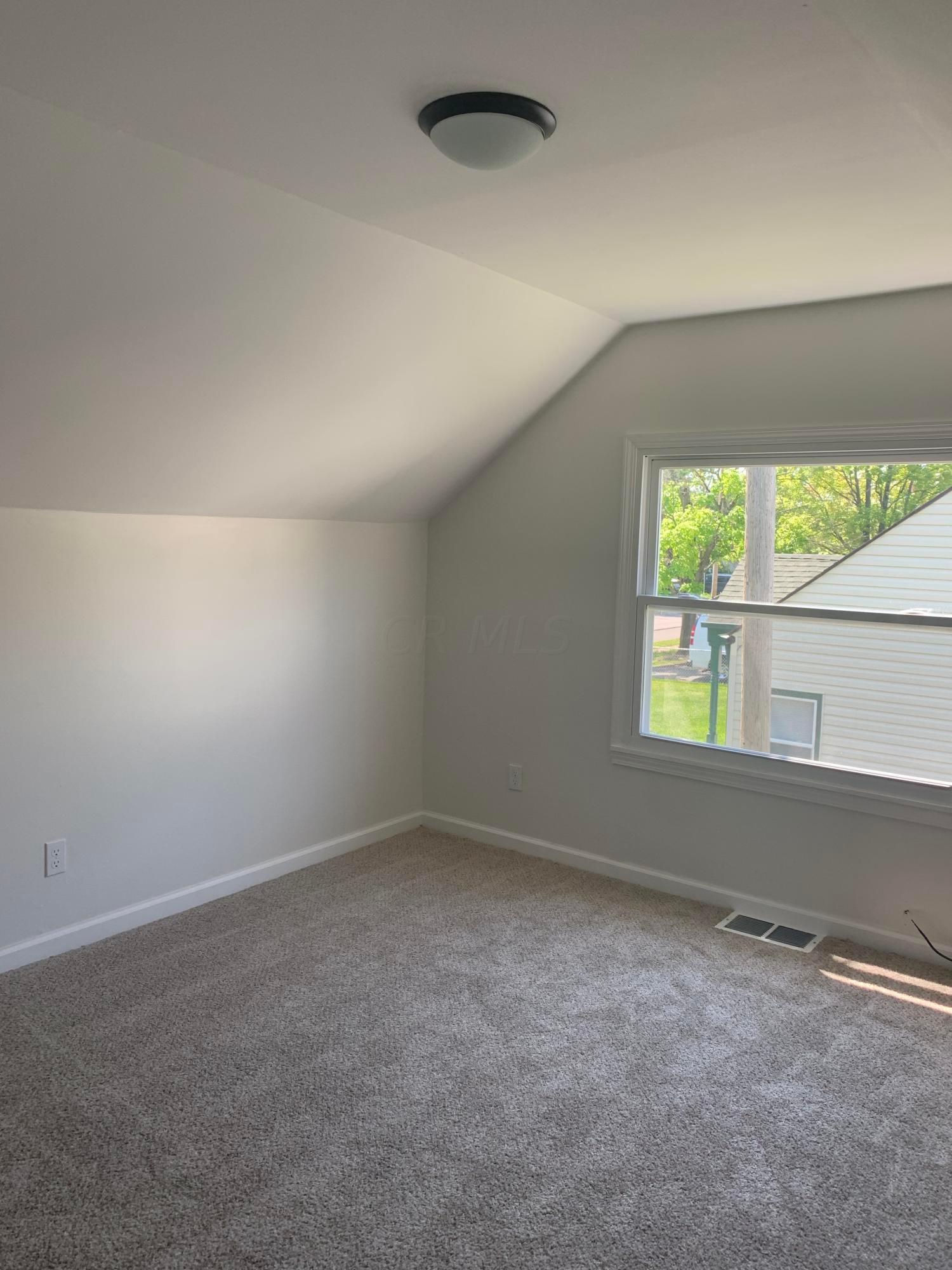 973 Exeter Road Columbus, OH 43213 - Photo 32 of 39