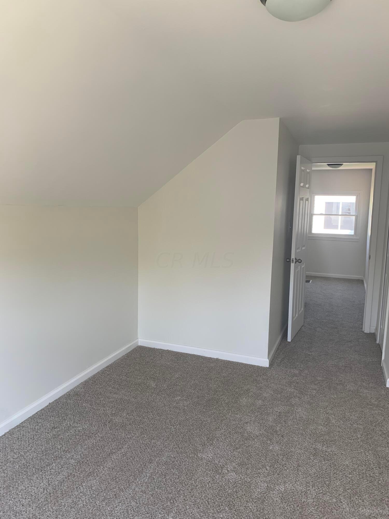 973 Exeter Road Columbus, OH 43213 - Photo 33 of 39