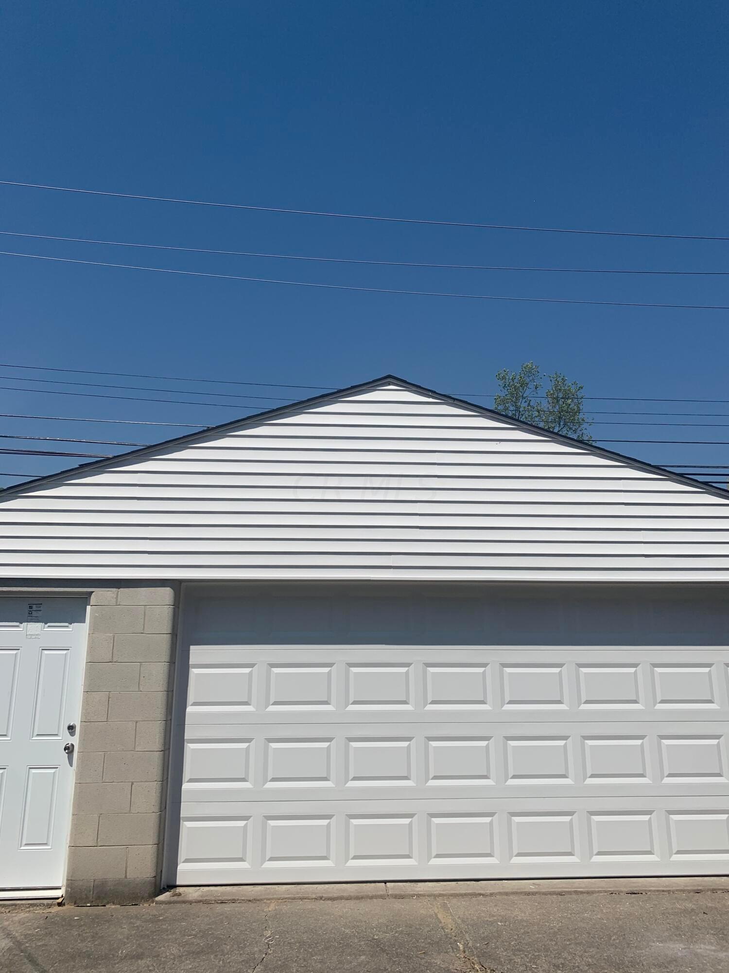 973 Exeter Road Columbus, OH 43213 - Photo 36 of 39