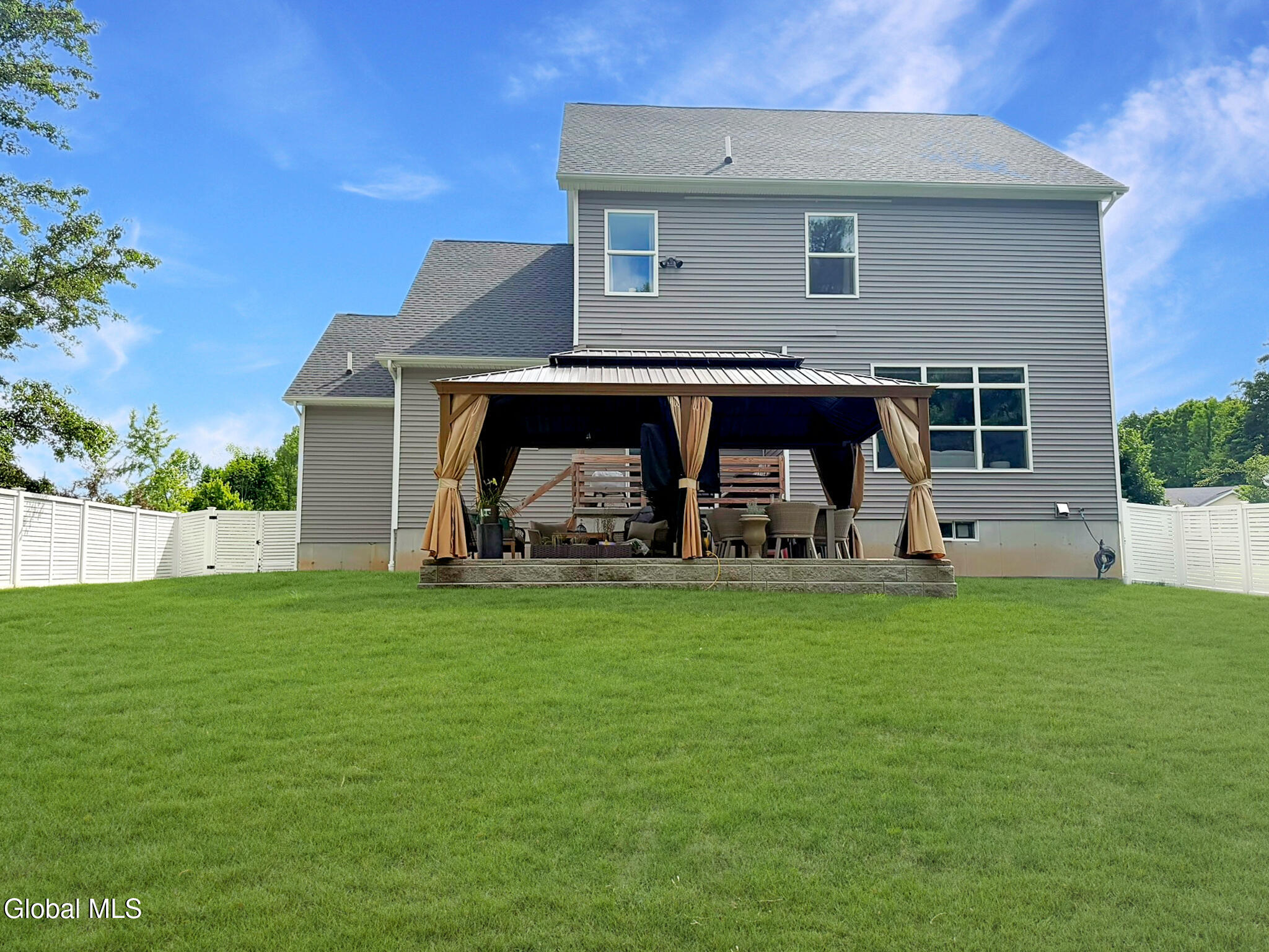 905 Ridgeview Circle Schodack, NY 12033 - Photo 4 of 61 Back Yard w/ Patio