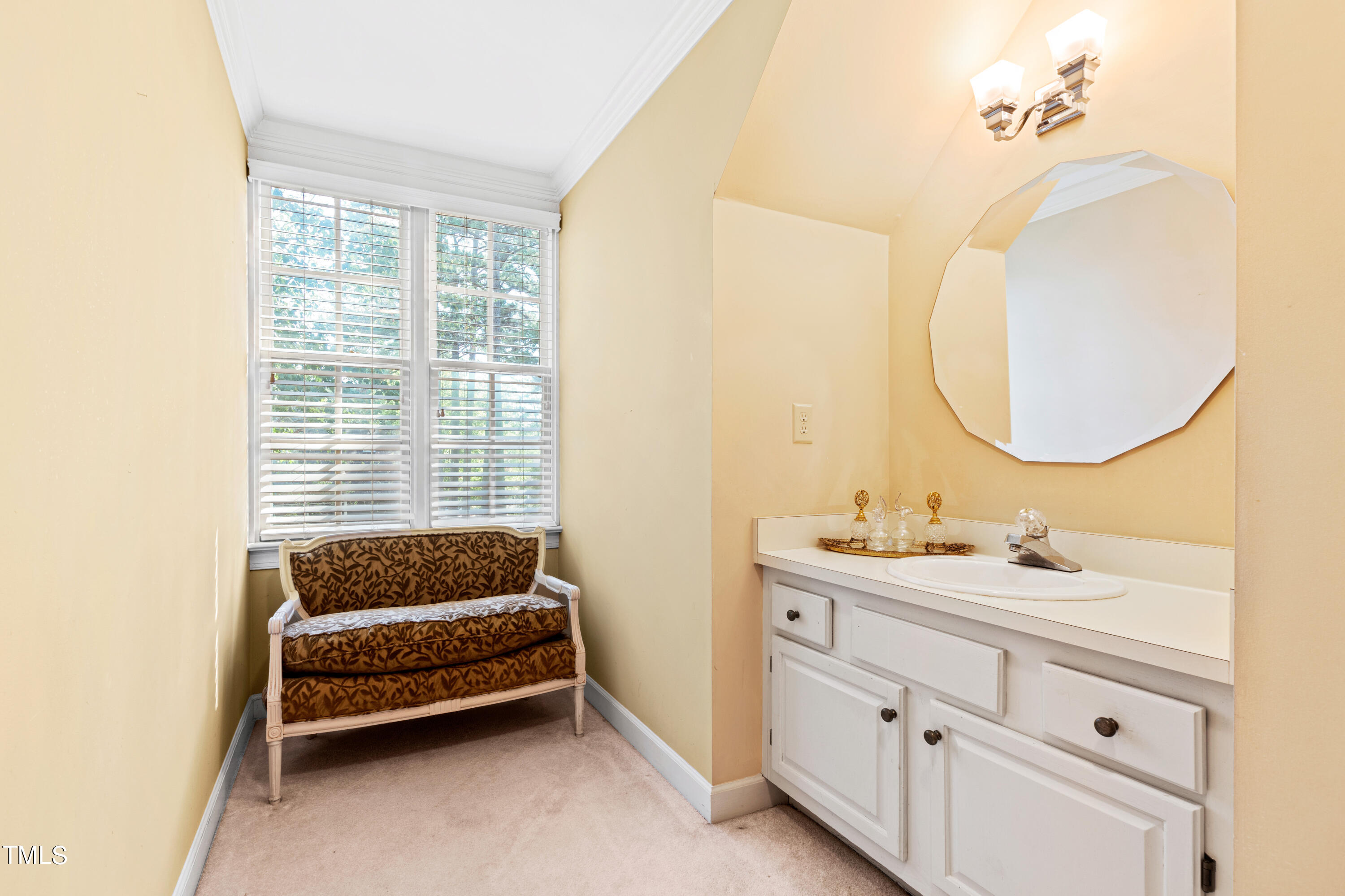 6007 Cobridge Square Raleigh, NC 27609 - Photo 34 of 41 Bedroom Upper
