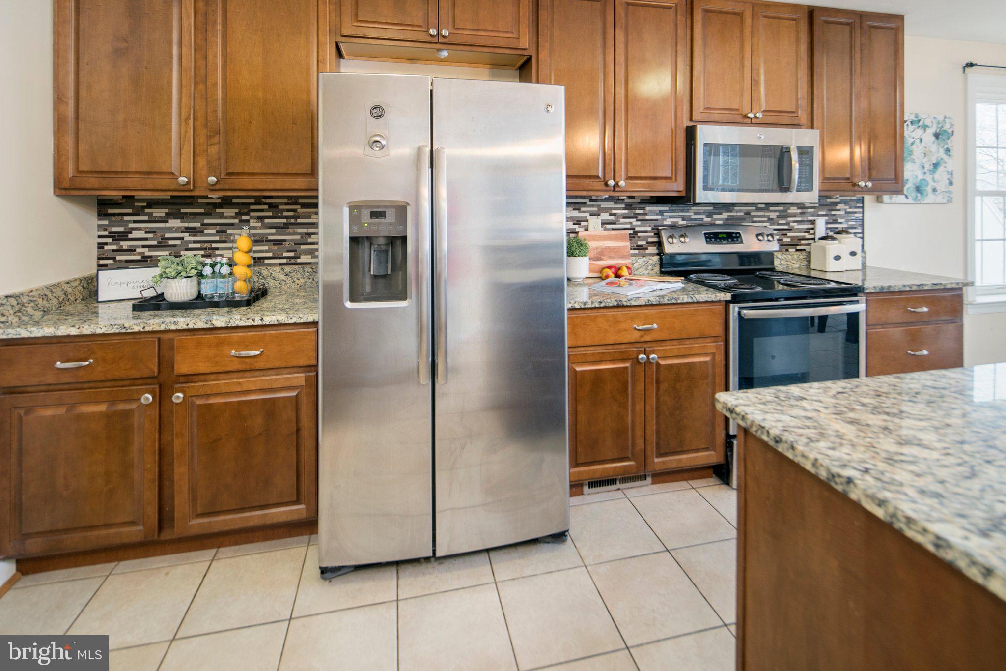 1643 Shookstown Road Frederick, MD 21702 - Photo 7 of 41 Stainless steel appliances