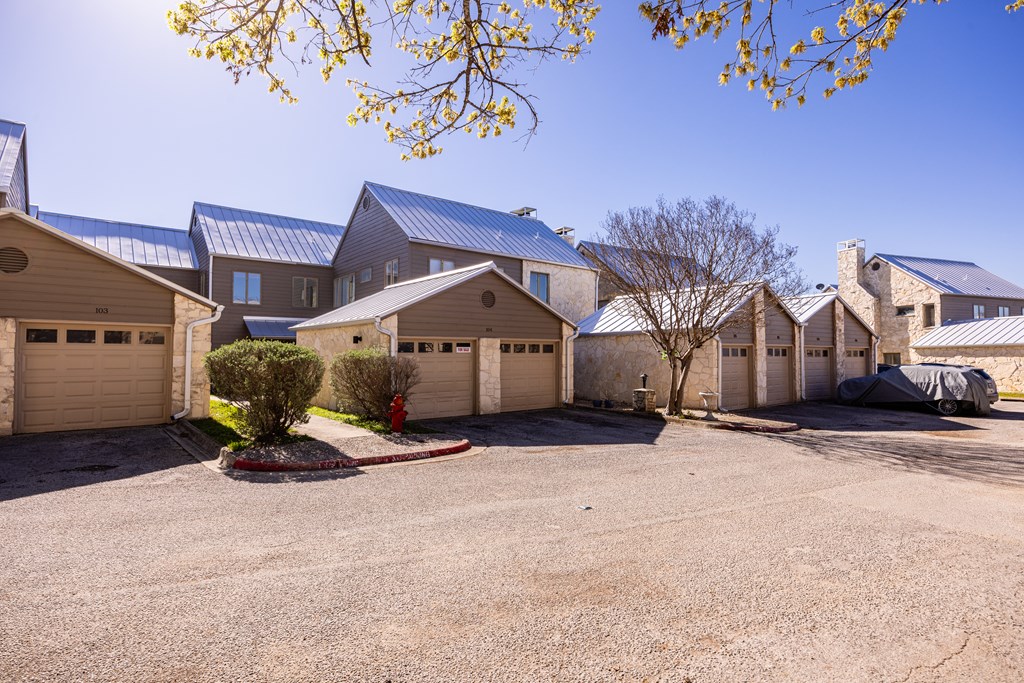 805 Highway 534 Loop Kerrville, TX 78028 - Photo 2 of 27 Approaching Unit 104