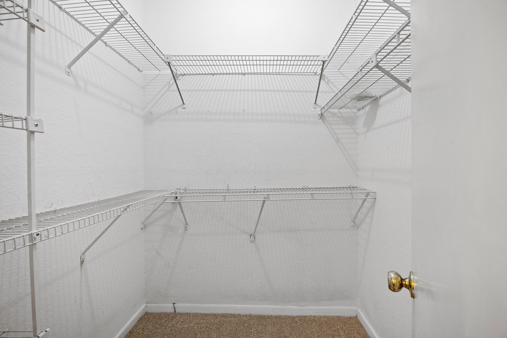 805 Highway 534 Loop Kerrville, TX 78028 - Photo 21 of 27 Master walk in closet