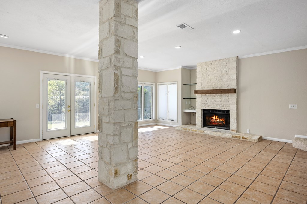 805 Highway 534 Loop Kerrville, TX 78028 - Photo 7 of 27 Entry