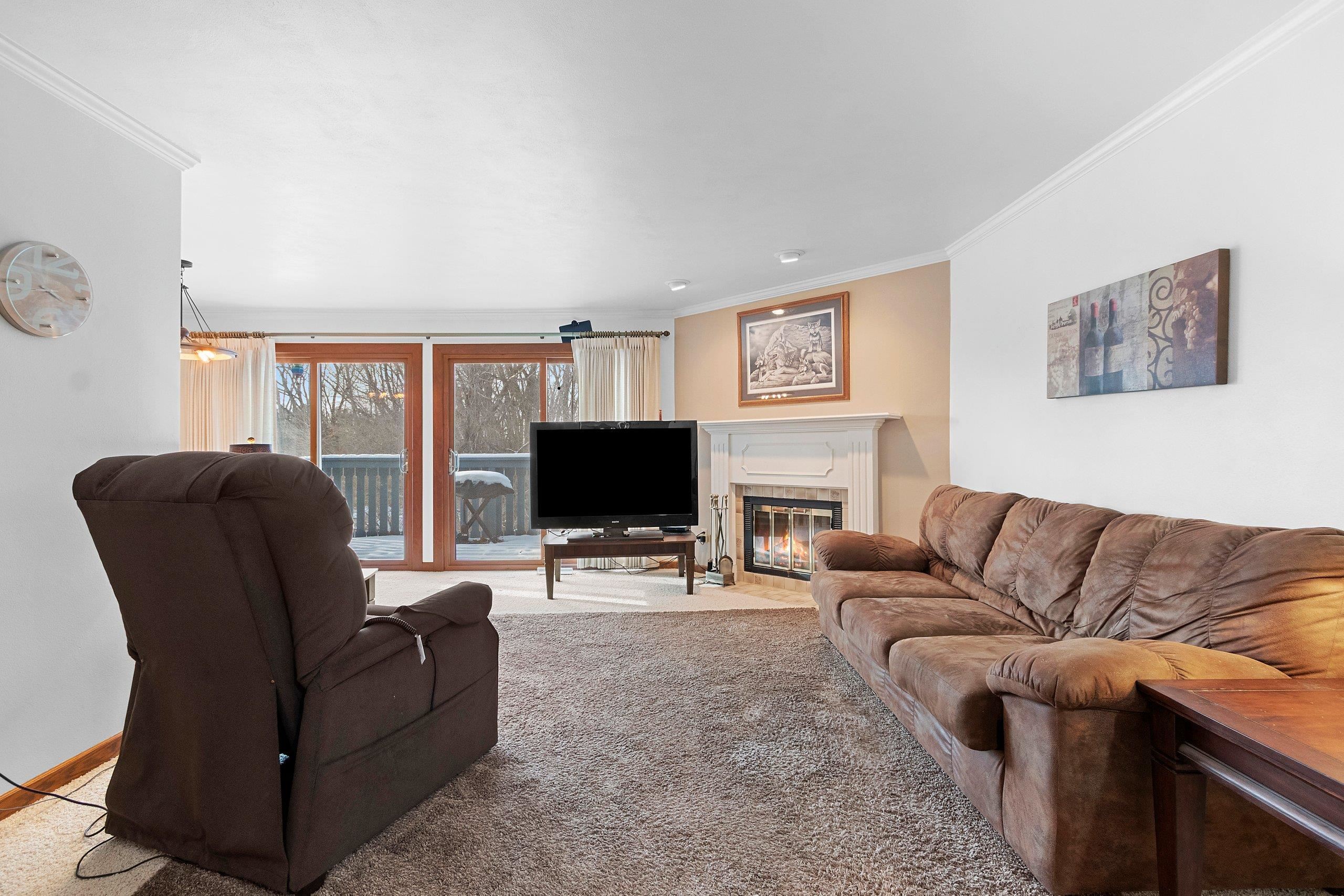 2945 Mossy Oak Circle Green Bay, WI 54311 - Photo 11 of 28