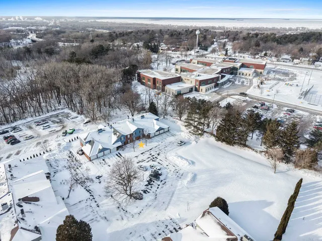 $224,900 | 2945 Mossy Oak Circle, Green Bay, WI 54311