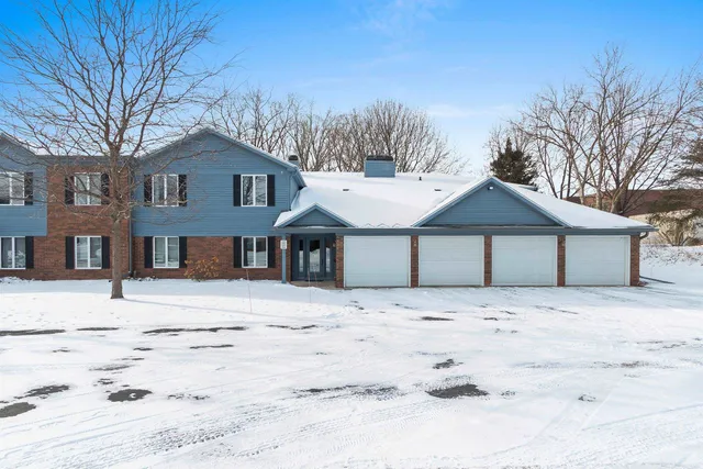 $224,900 | 2945 Mossy Oak Circle, Green Bay, WI 54311