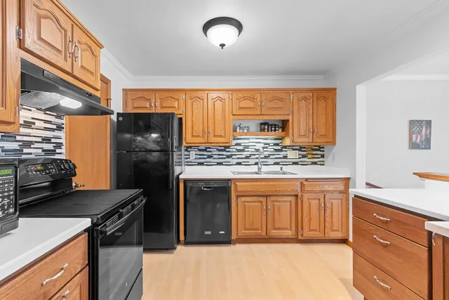 $224,900 | 2945 Mossy Oak Circle, Green Bay, WI 54311