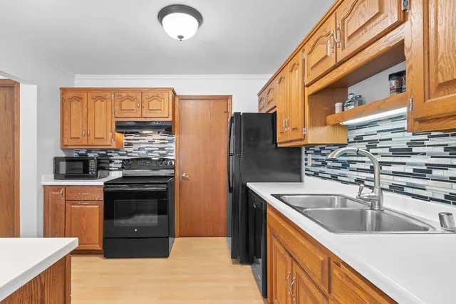 $224,900 | 2945 Mossy Oak Circle, Green Bay, WI 54311