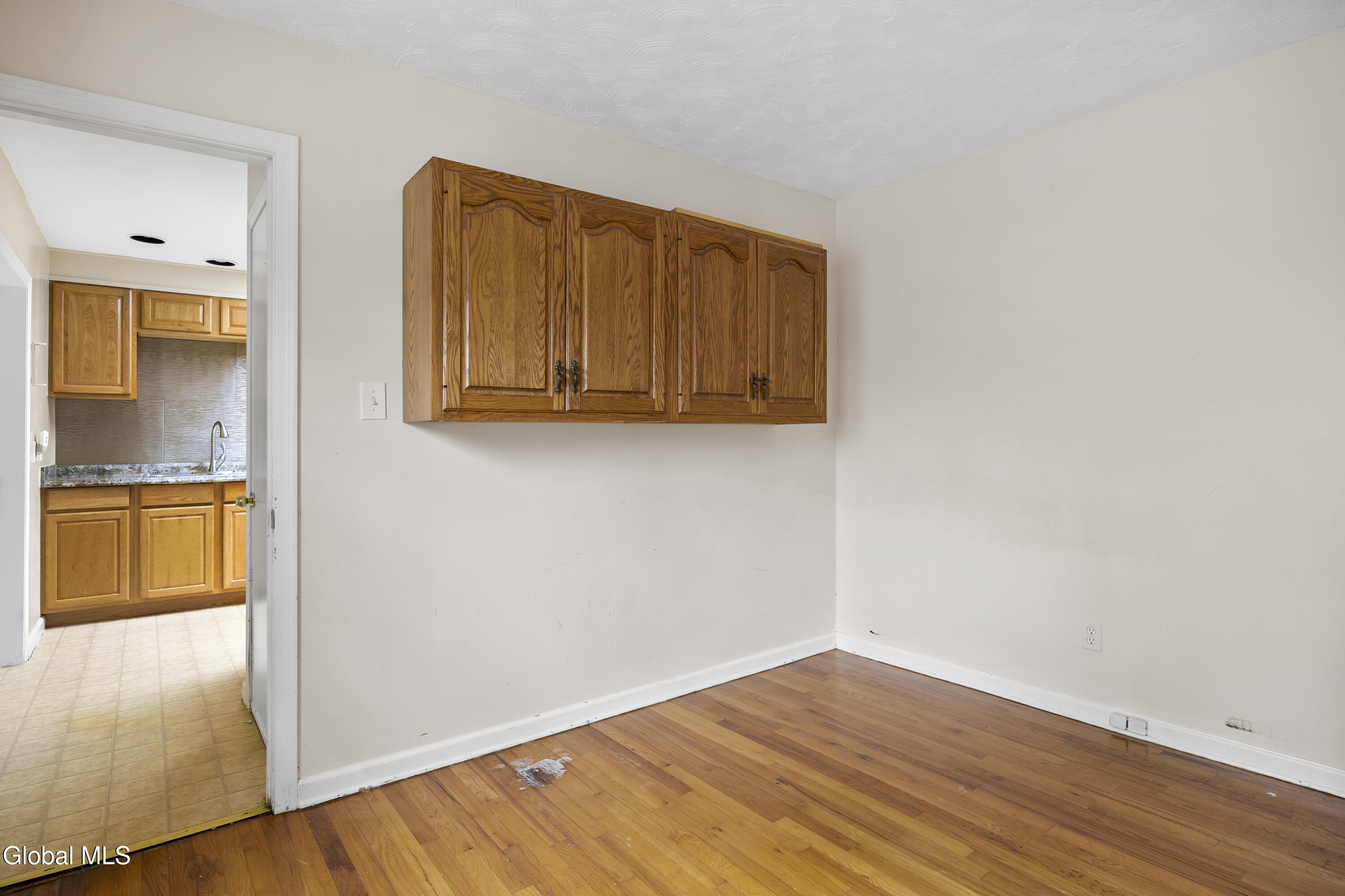 10 Leto Road Albany, NY 12203 - Photo 13 of 30 12