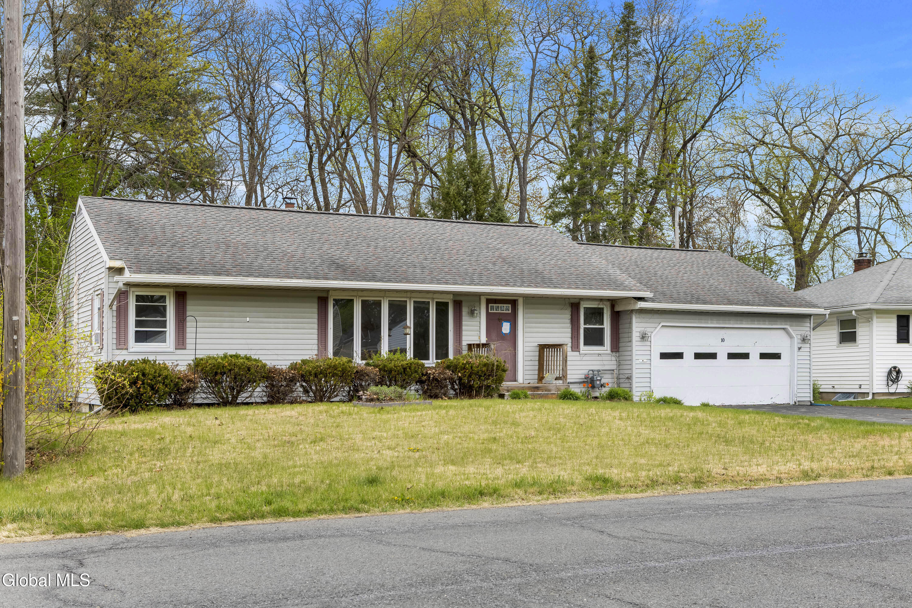 10 Leto Road Albany, NY 12203 - Photo 2 of 30 2