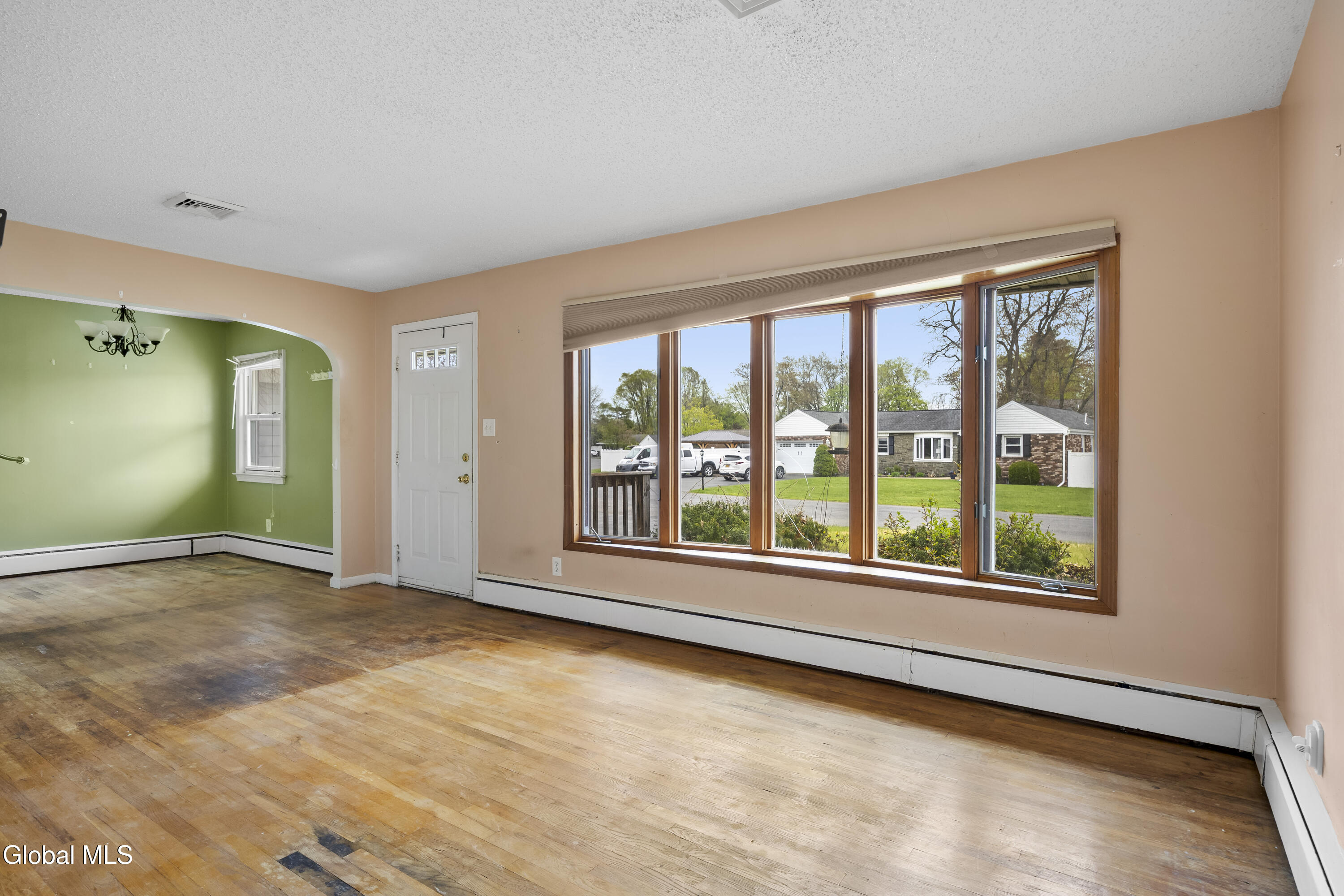 10 Leto Road Albany, NY 12203 - Photo 5 of 30 4