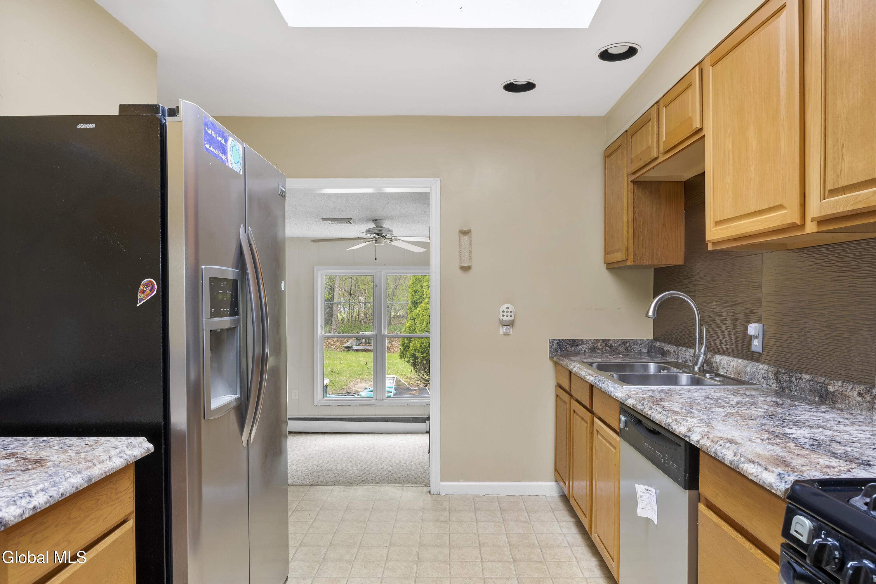 10 Leto Road Albany, NY 12203 - Photo 9 of 30 8
