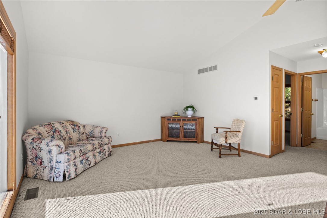 48 Boot Circle Camdenton, MO 65020 - Photo 9 of 44 Livingroom