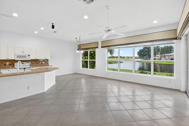 $3,700 | 7975 Rockford Road, Boynton Beach, FL 33472