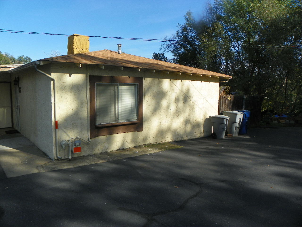 3601 Echo Road Redding, CA 96002 - Photo 5 of 13 a front view of a house with a yard